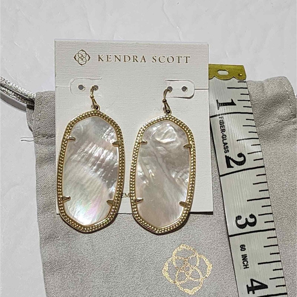 Kendra Scott Danielle Gold Drop Earrings Ivory Mother of Pearl Statement Shell - Picture 4 of 6